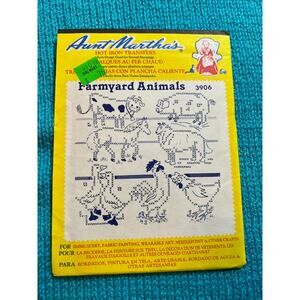 Aunt Marthas iron on transfers 3906 farmyard Animals